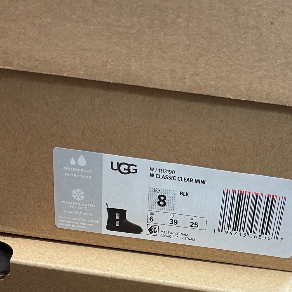 🌚🐏 NEW WITH TAG🐏🌚 UGG Women's
Classic Clear Mini size 5,8,9, 10.❌8 sold out❌ - Picture 5 of 6